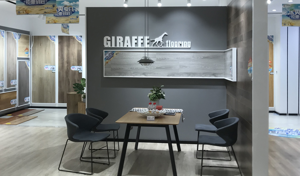 180㎡門店實(shí)景展示3