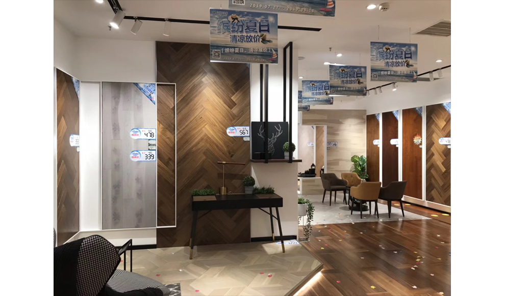 180㎡門(mén)店實(shí)景展示4